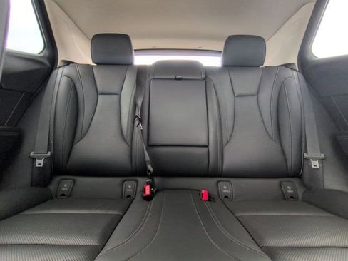 Certified 2023 Buick Envision Essence image 5