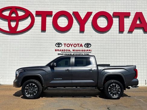 New 2026 Toyota Tundra Limited image 2