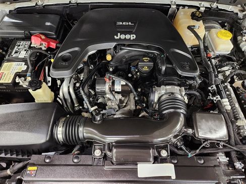 Used 2021 Jeep Wrangler Unlimited Sport AWD/4WD image 50