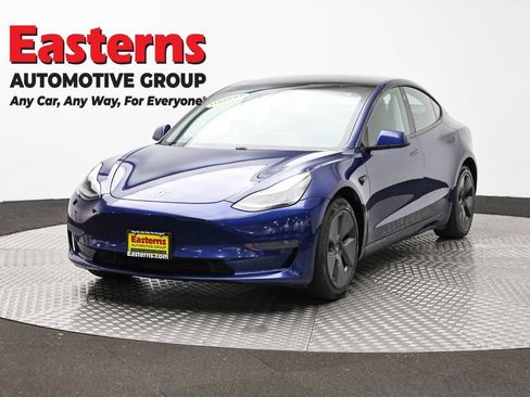 Used 2021 Tesla Model 3 Standard Range Plus RWD image 1