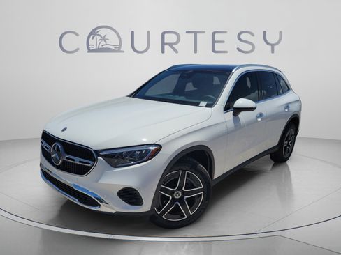 Certified 2026 Mercedes-Benz GLC 300 4MATIC image 1