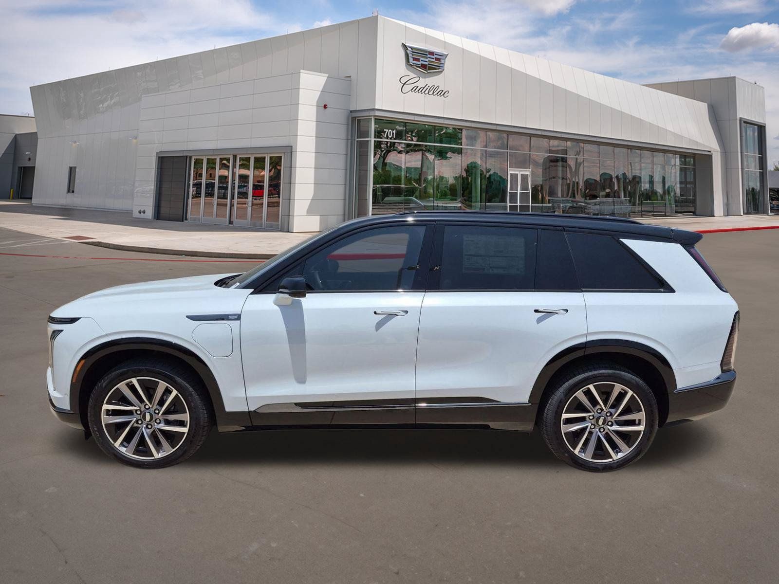 New 2027 Cadillac Vistiq Sport w/ LPO, Floor Liner Package AWD/4WD image 3