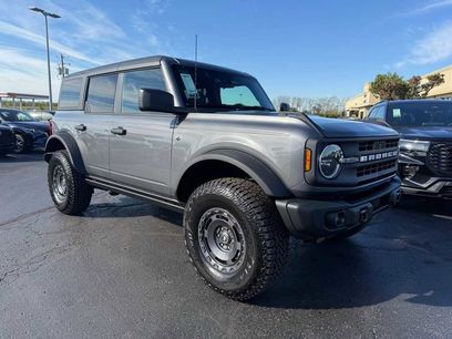 New 2025 Ford Bronco Big Bend w/ Black Diamond Package