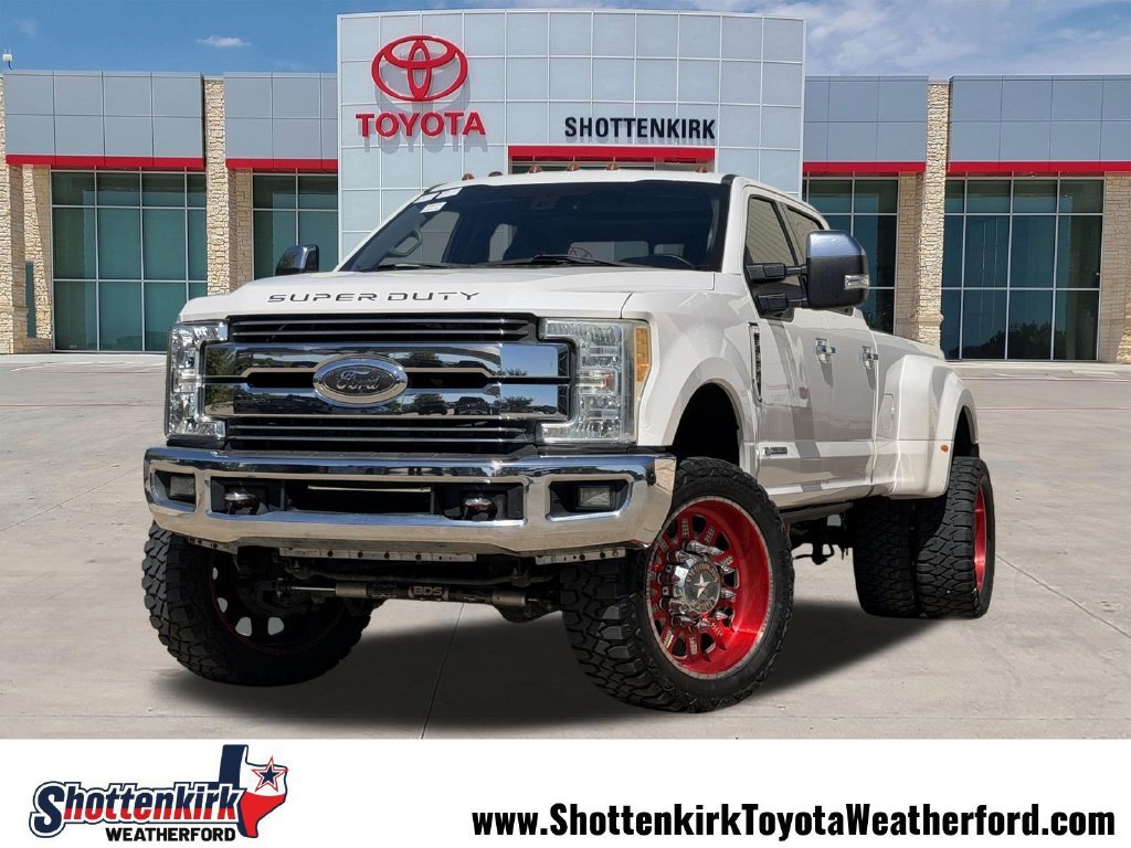 Used 2017 Ford F350 Lariat w/ Lariat Ultimate Package AWD/4WD image 1
