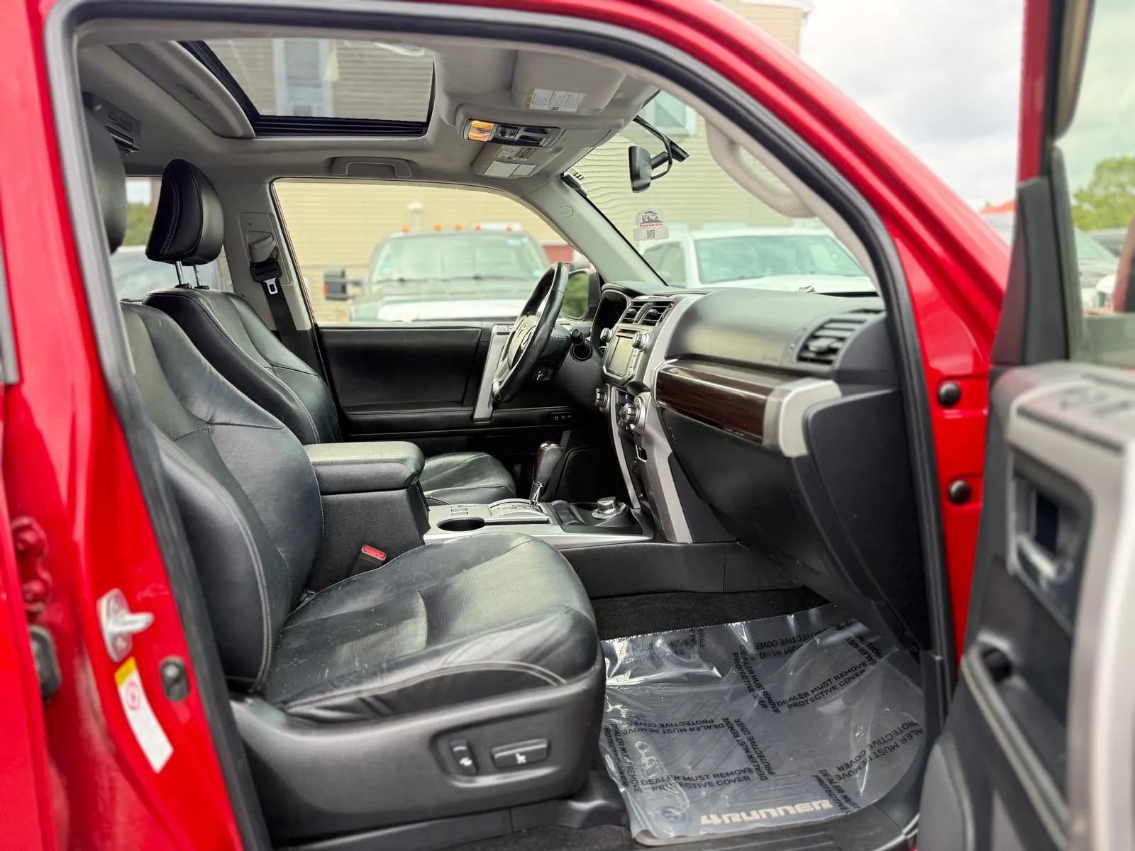 Used 2014 Toyota 4Runner Limited AWD/4WD image 19