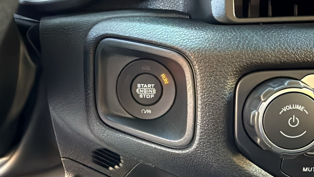 Used 2026 Jeep Wrangler Unlimited Sport AWD/4WD image 30