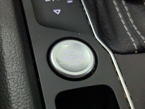 Used 2022 Volkswagen Atlas Cross Sport SEL Premium R-Line AWD/4WD image 23