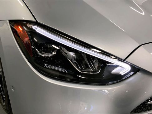 Used 2025 Mercedes-Benz C 300 Sedan image 26