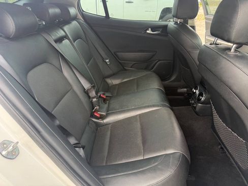 Used 2019 Kia Stinger RWD image 23