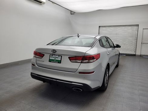 Used 2020 Kia Optima LX FWD image 7