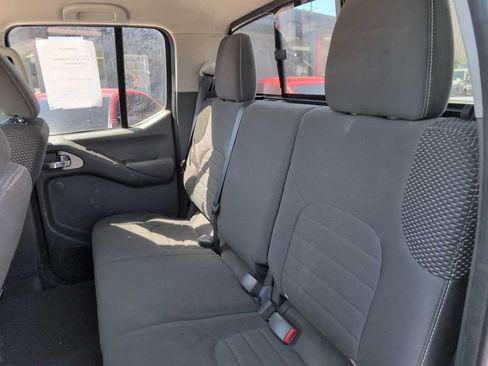 Used 2018 Nissan Frontier PRO-4X AWD/4WD image 10
