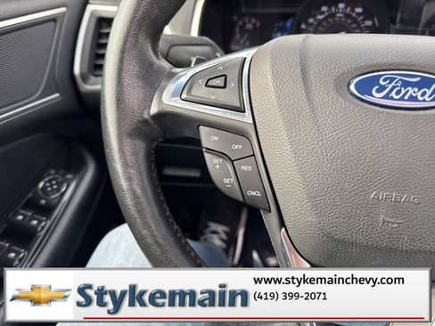 Used 2017 Ford Edge SEL w/ Equipment Group 201A image 45