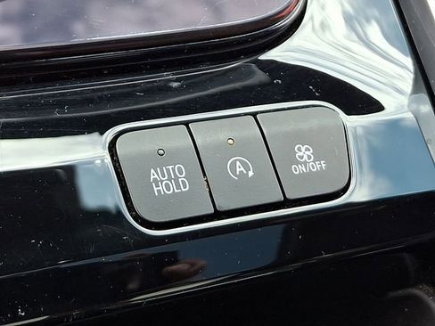 Certified 2025 Cadillac Escalade Sport Platinum w/ LPO, Floor Liner Package AWD/4WD image 25
