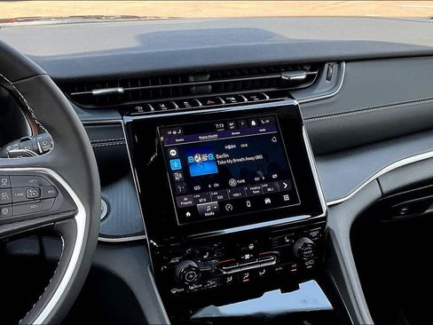 New 2025 Jeep Grand Cherokee L Altitude image 7