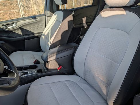 Used 2023 Ford Escape Active w/ Tech Pack #2 AWD/4WD image 22