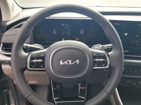 New 2026 Kia Carnival image 10