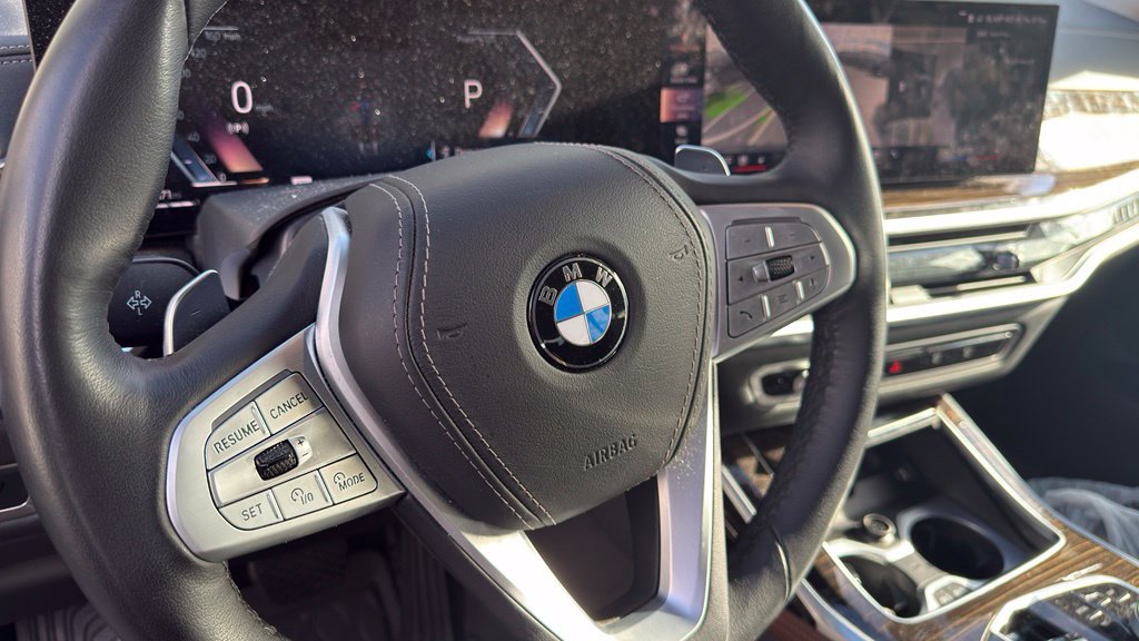 Used 2024 BMW X7 xDrive40i w/ Executive Package AWD/4WD image 14