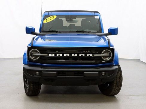 Used 2023 Ford Bronco Outer Banks image 5
