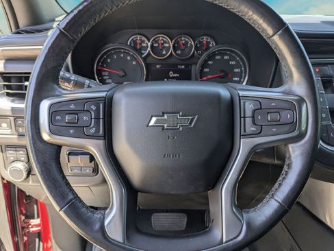 Used 2021 Chevrolet Tahoe Z71 w/ Z71 Signature Package AWD/4WD image 9