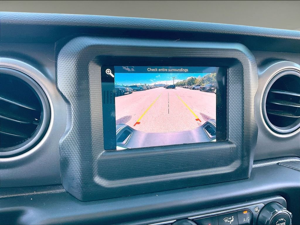 Used 2023 Jeep Gladiator Sport AWD/4WD image 18