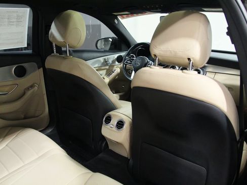 Certified 2019 Mercedes-Benz C 300 4MATIC Sedan image 22