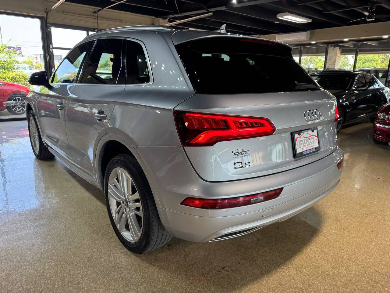 Used 2018 Audi Q5 2.0T Premium Plus w/ Premium Plus Package AWD/4WD image 5