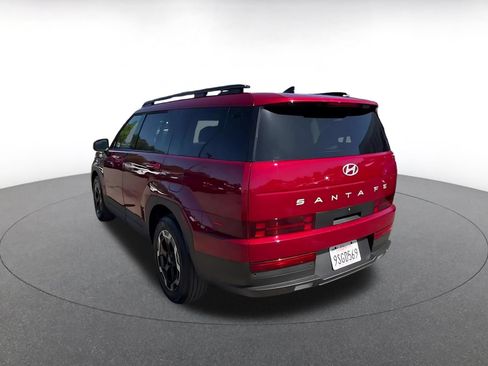 Used 2025 Hyundai Santa Fe SEL FWD image 11
