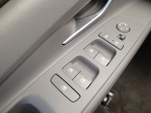 Used 2023 Hyundai Elantra SE w/ Cargo Package image 27