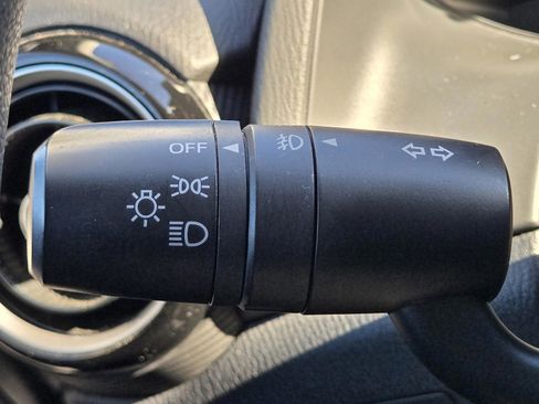 Used 2020 Toyota Yaris LE image 22