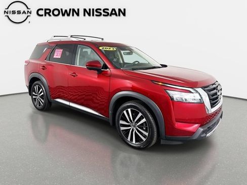 Certified 2023 Nissan Pathfinder Platinum AWD/4WD image 4