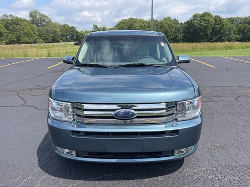 Used 2010 Ford Flex SEL FWD image 4
