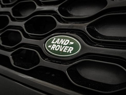 Used 2023 Land Rover Discovery S R-Dynamic image 3