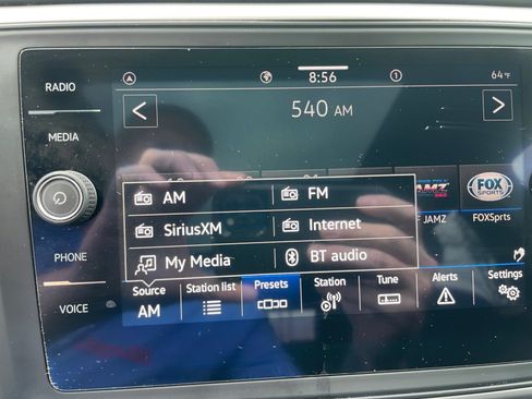 Used 2021 Volkswagen Atlas Cross Sport SE FWD image 28