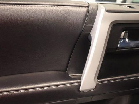 Used 2017 Toyota 4Runner SR5 image 29