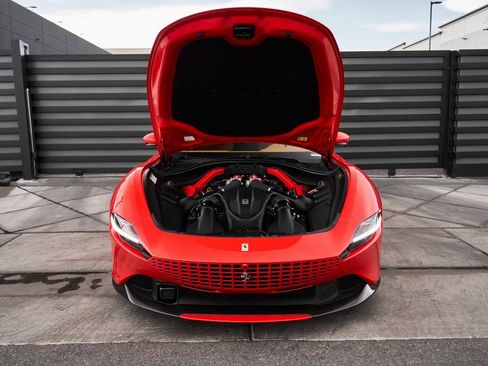 Used 2023 Ferrari Roma image 17