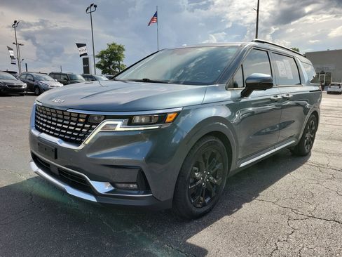 Used 2022 Kia Carnival SX Prestige image 30