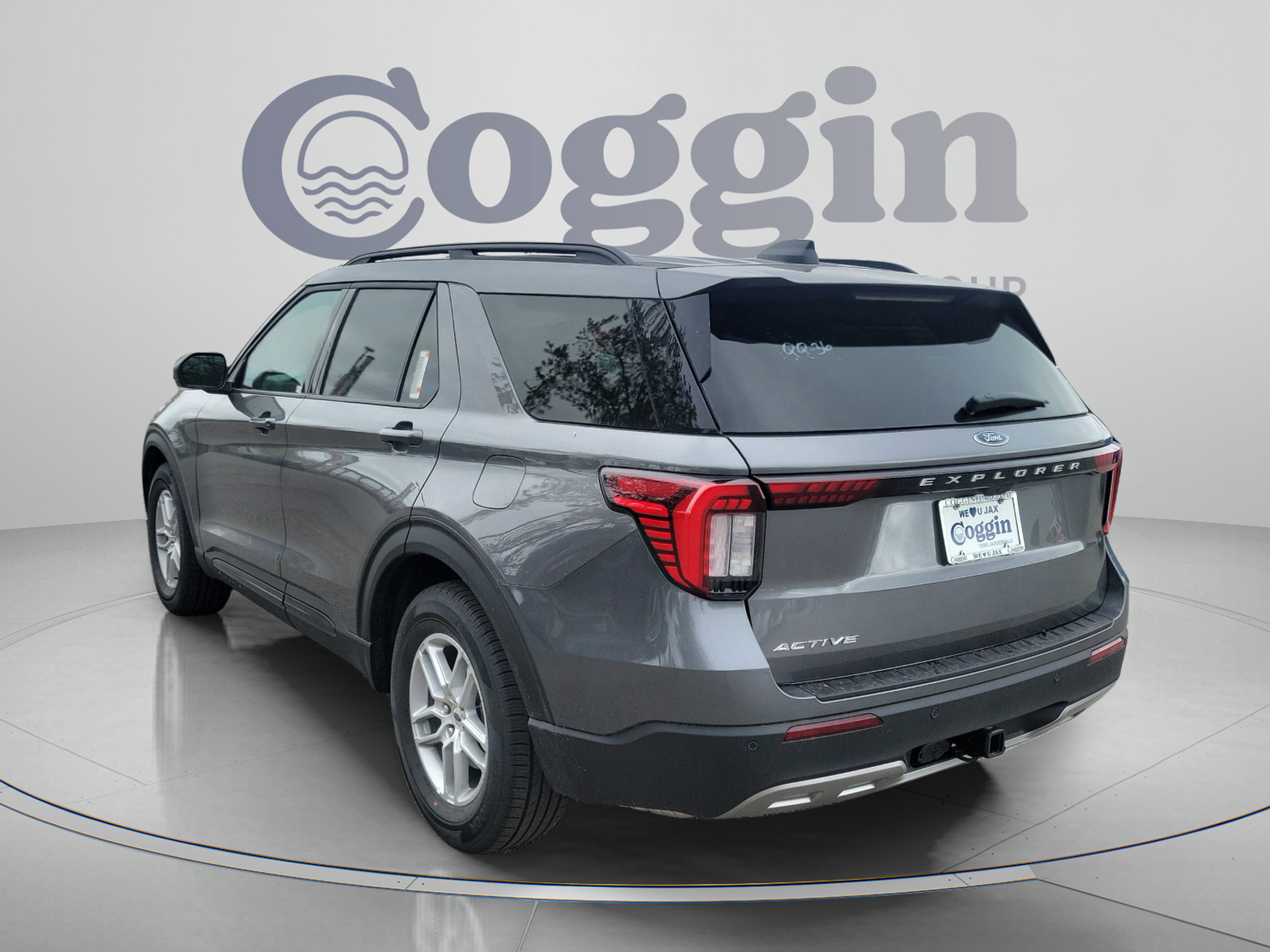 New 2026 Ford Explorer Active w/ Active Comfort Package RWD image 2