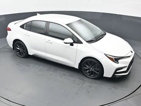 Used 2023 Toyota Corolla SE image 47