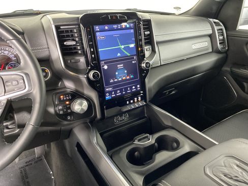Used 2024 RAM 1500 Laramie AWD/4WD image 28