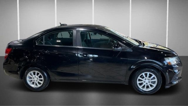 Used 2017 Chevrolet Sonic LT FWD image 6