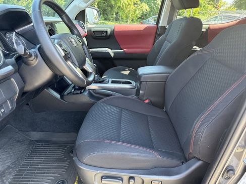Certified 2023 Toyota Tacoma SR5 image 21