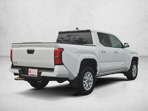 Certified 2026 Toyota Tacoma SR5 w/ SR5 Upgrade Package AWD/4WD image 5
