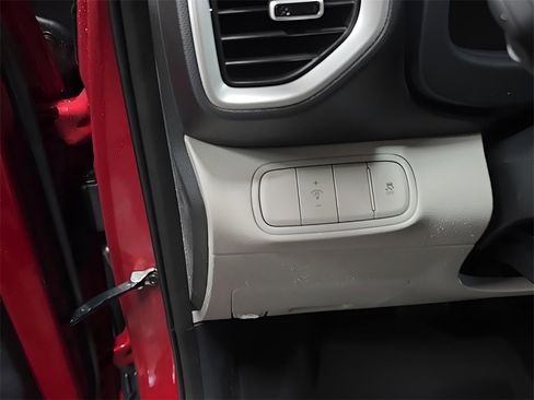 New 2026 Hyundai Venue SEL image 11