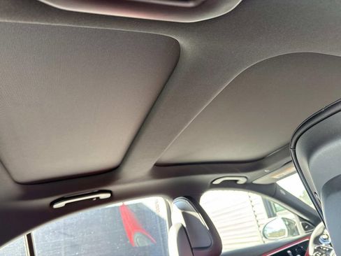 Used 2025 Mercedes-Benz C 300 Sedan image 15