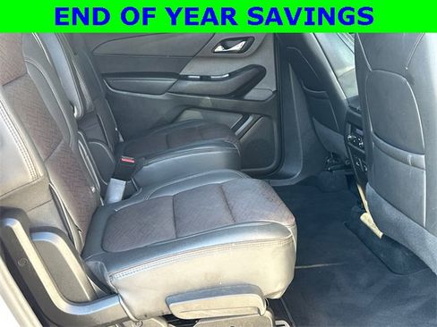 Used 2023 Chevrolet Traverse High Country image 15