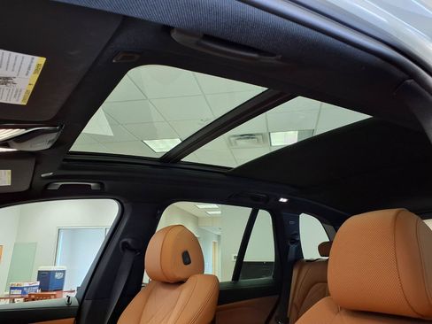 Used 2023 BMW X5 xDrive40i w/ Parking Assistance Package AWD/4WD image 24