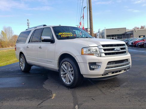 Used 2017 Ford Expedition EL Platinum image 3