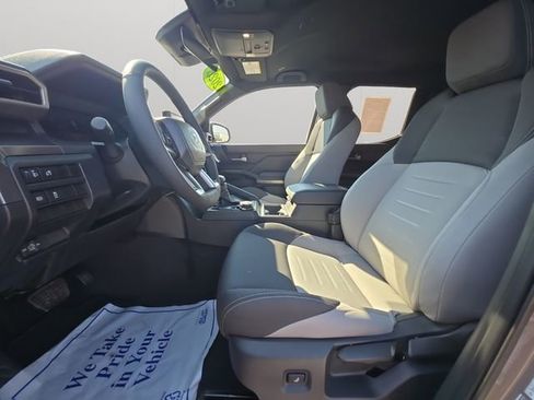 Certified 2026 Toyota Tacoma TRD Off-Road image 10