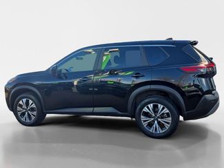Used 2023 Nissan Rogue SV video 2