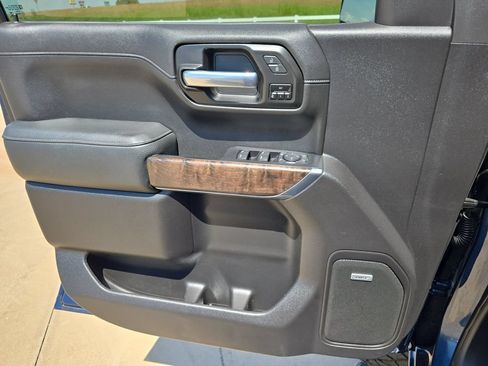Used 2021 GMC Sierra 1500 Denali w/ Denali Ultimate Package AWD/4WD image 28